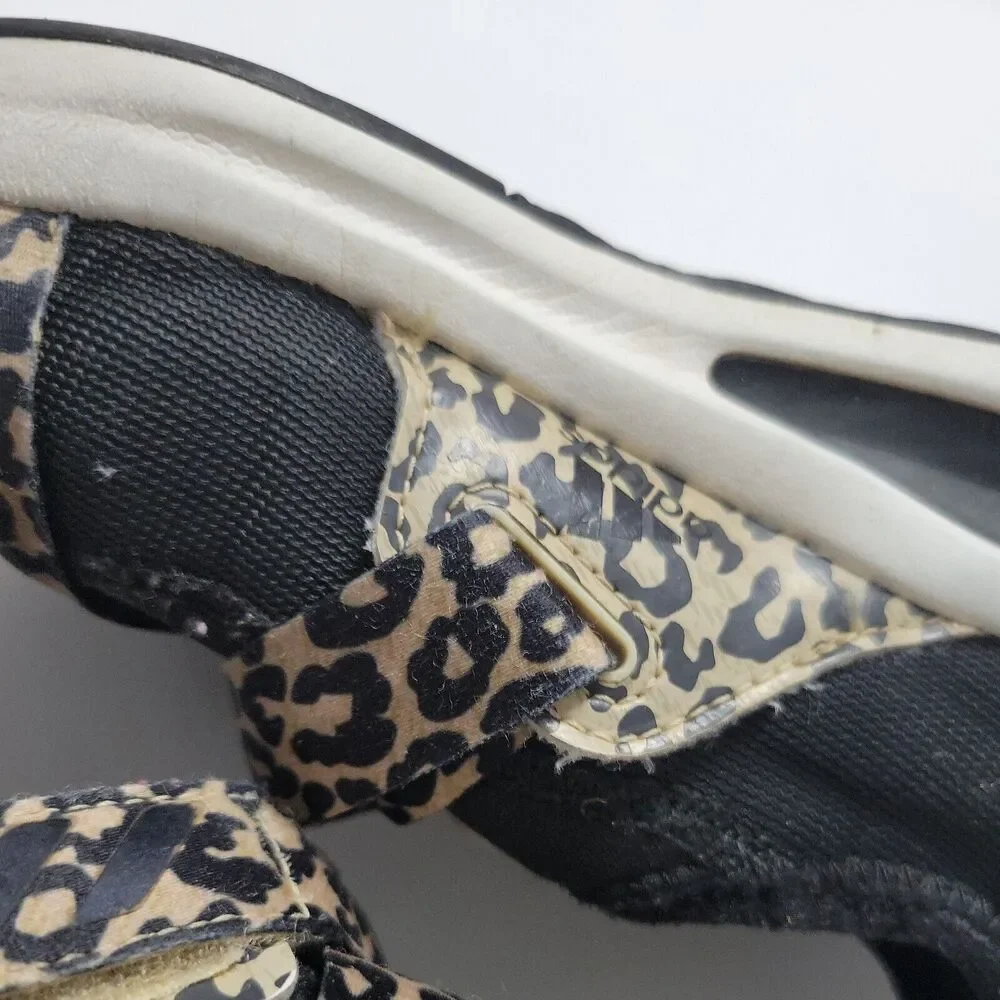 Adidas Sneakers Girls 11 K‎ Shoes Running Black Leapord Three Striped Pull On